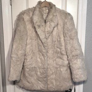 White Vintage Fur Coat with With POCKETS